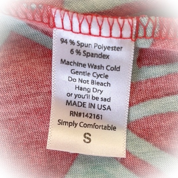 💕Beautiful Red Geometric Lularoe Nicole Fit & Flare Dress💕 - Picture 8 of 11